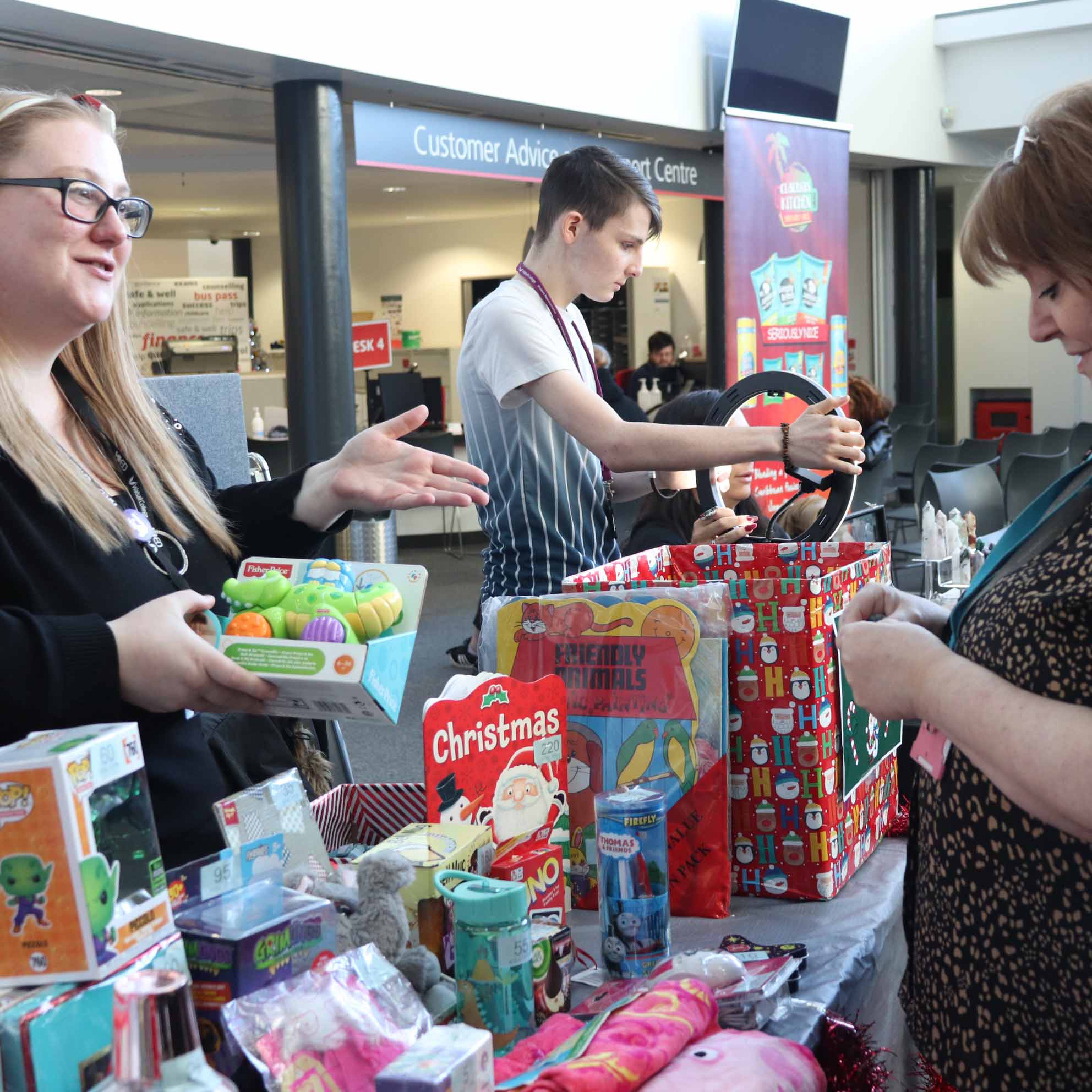 student's union festive fair activity