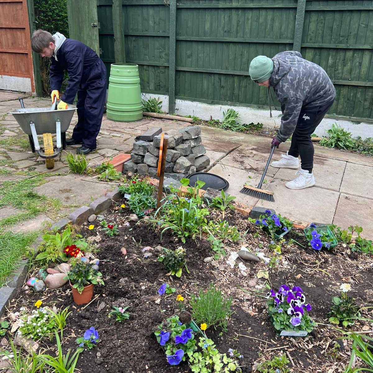 Students at work in Daffodils Community Garden